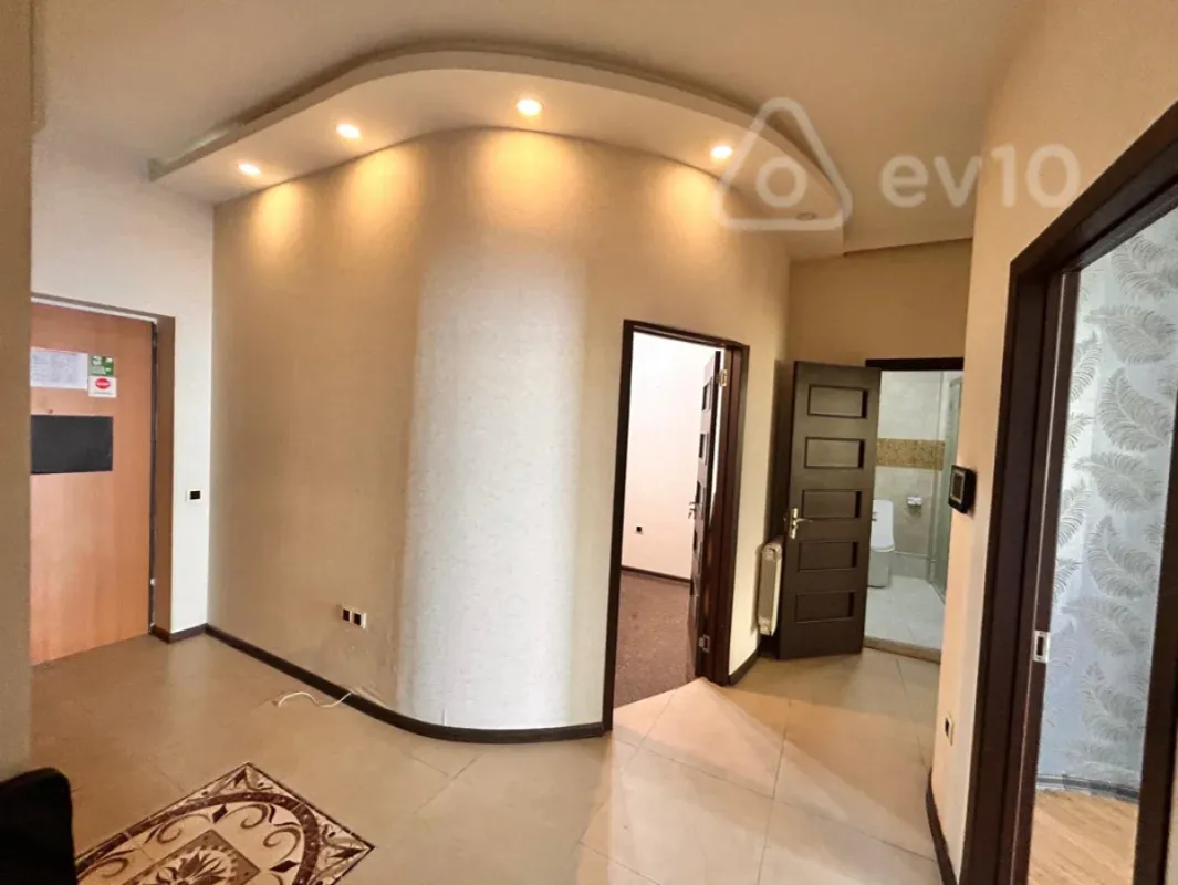 Satılır 3 otaqlı yeni tikili 95 m²