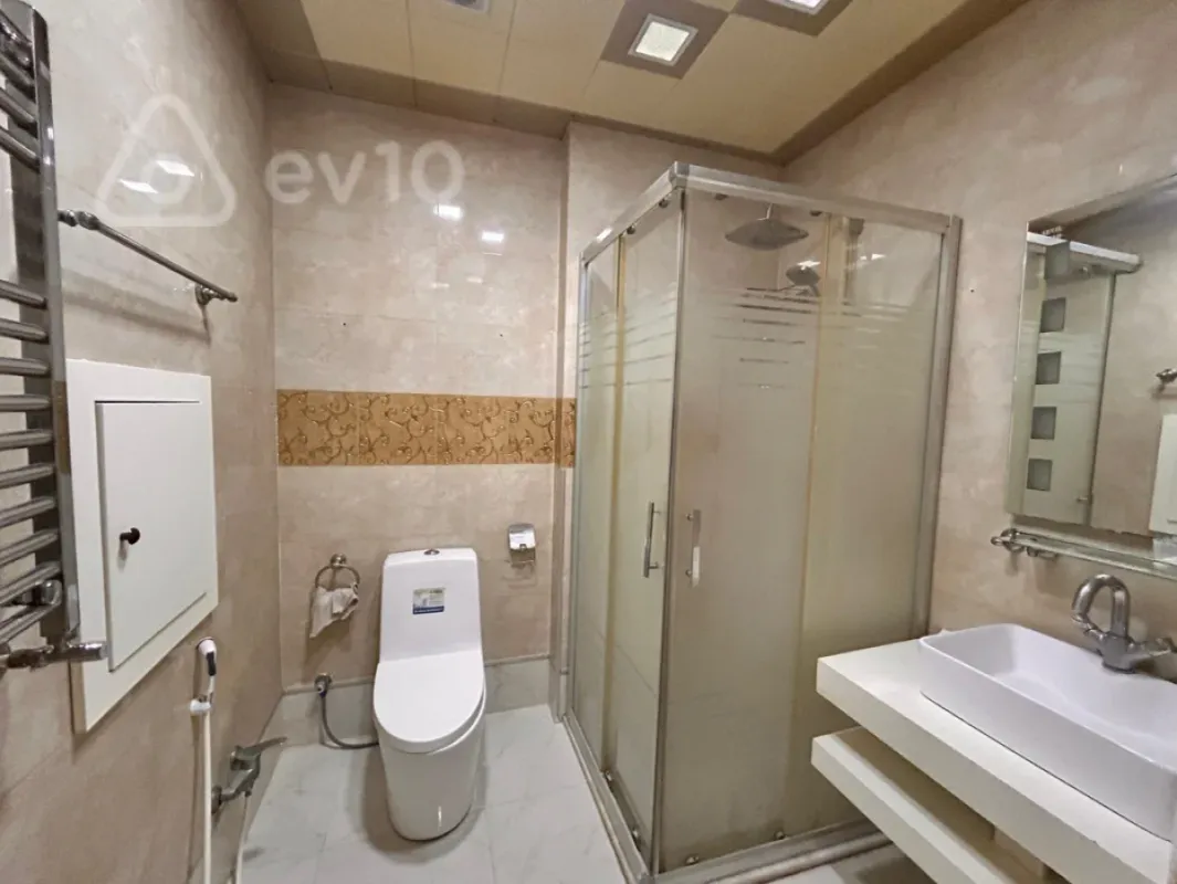 Satılır 3 otaqlı yeni tikili 95 m²