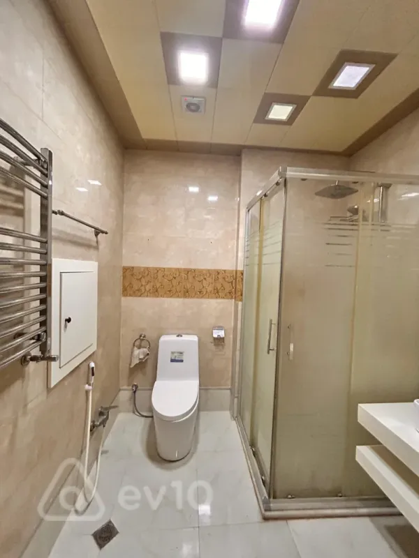 Satılır 3 otaqlı yeni tikili 95 m²