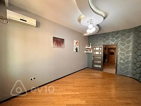 Satılır 3 otaqlı yeni tikili 95 m²