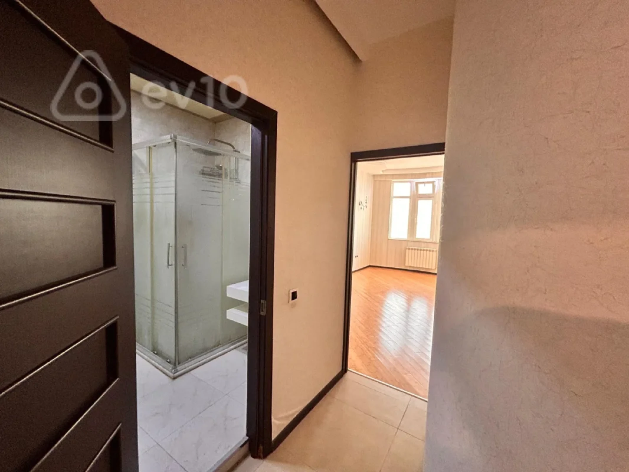 Satılır 3 otaqlı yeni tikili 95 m²