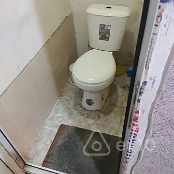 Kirayə verilir 2 otaqlı köhnə tikili 65 m²