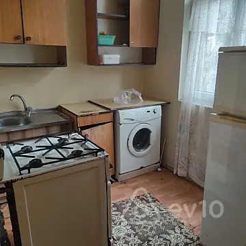Kirayə verilir 2 otaqlı köhnə tikili 65 m²