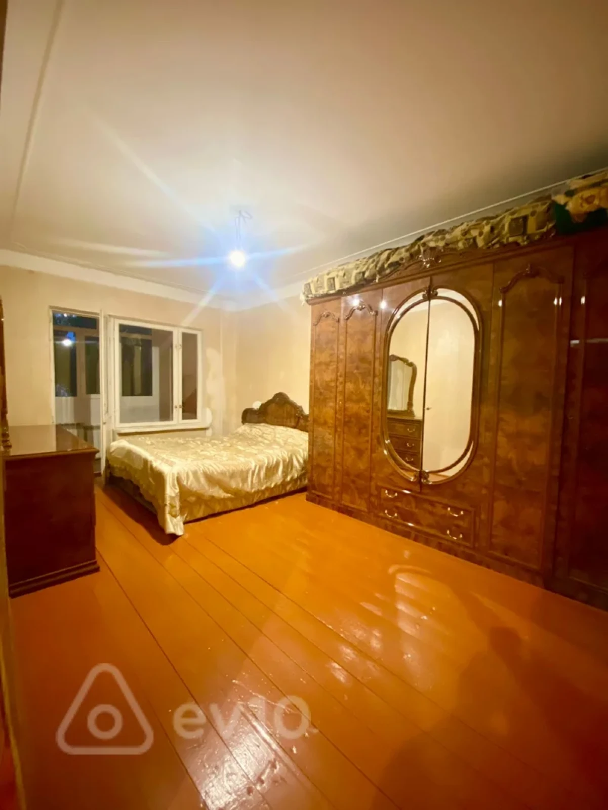 Kirayə verilir 3 otaqlı köhnə tikili 80 m²