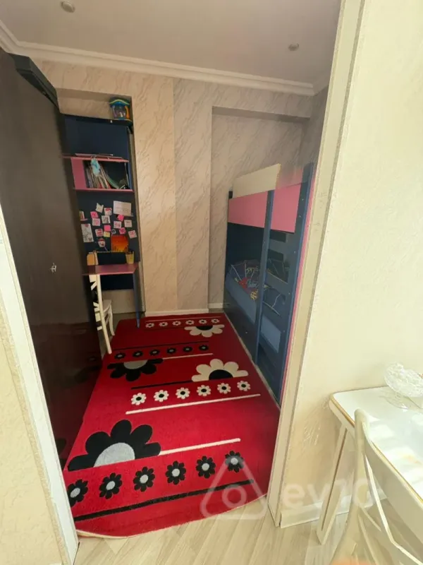 Kirayə verilir 3 otaqlı yeni tikili 85 m²