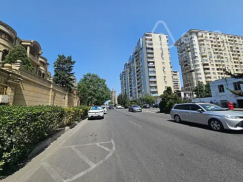 Kirayə verilir mənzil 4200 m²