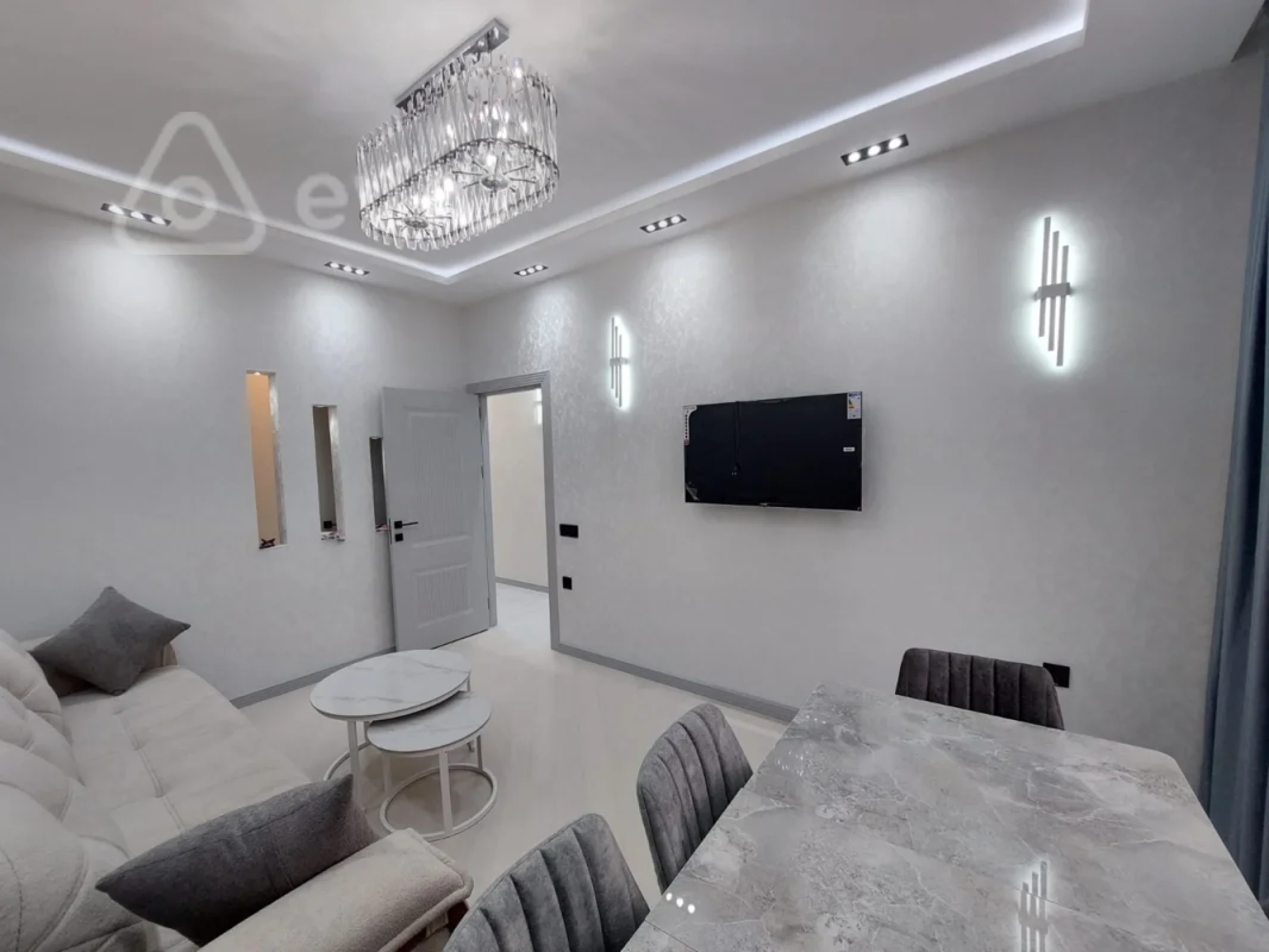 Satılır 2 otaqlı yeni tikili 55 m²