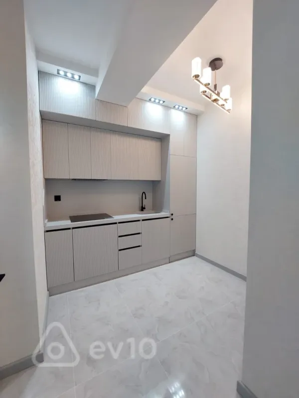 Satılır 2 otaqlı yeni tikili 55 m²