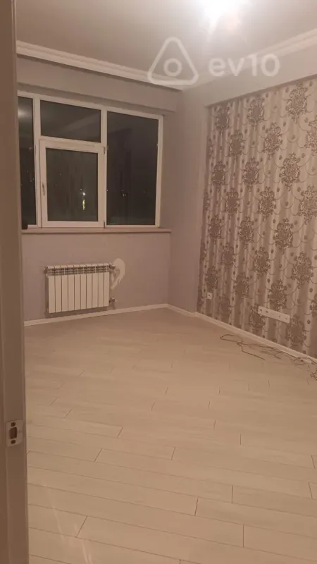 Kirayə verilir 1 otaqlı yeni tikili 43 m²