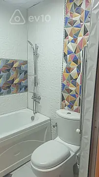 Kirayə verilir 1 otaqlı yeni tikili 43 m²