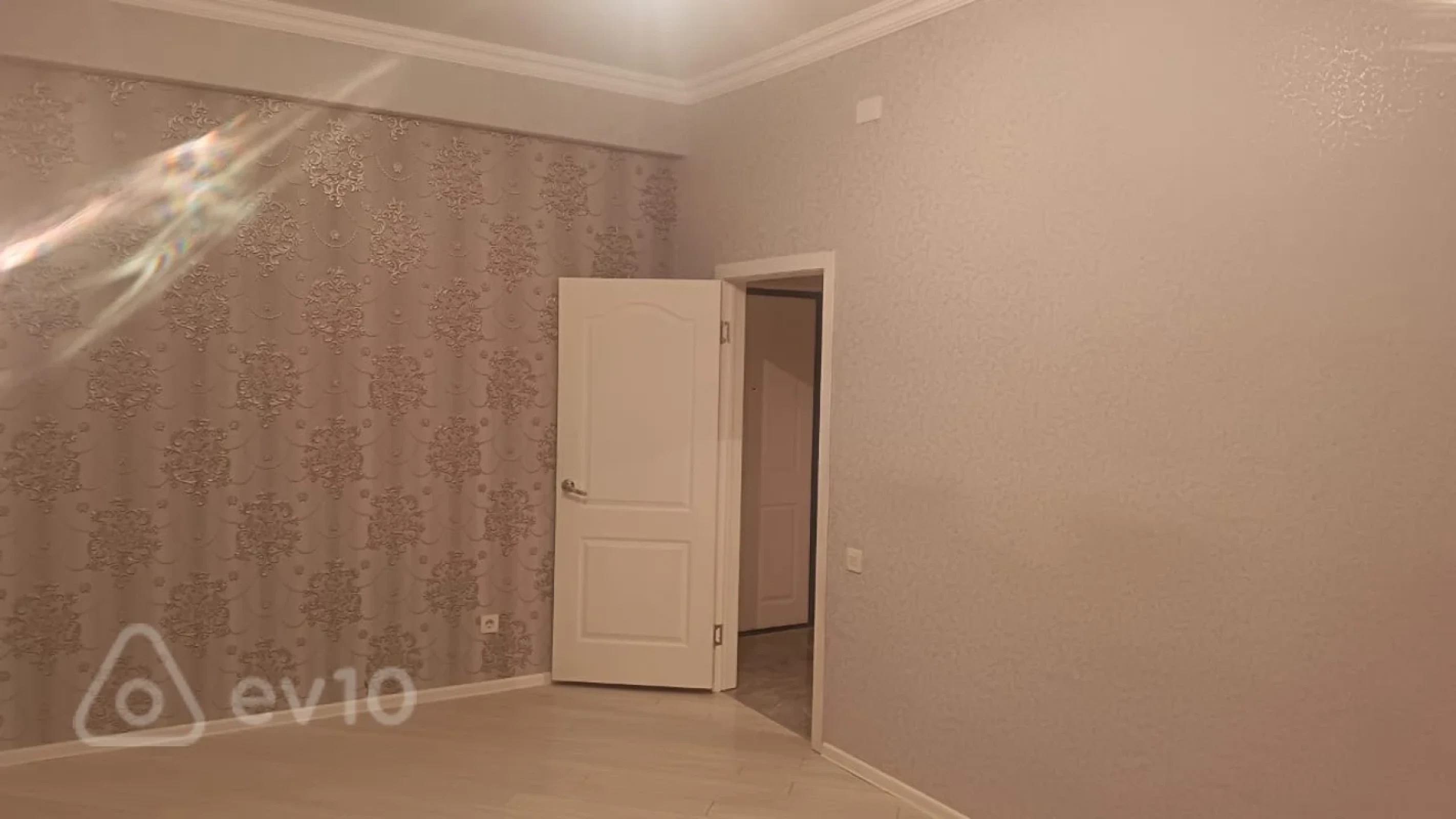 Kirayə verilir 1 otaqlı yeni tikili 43 m²