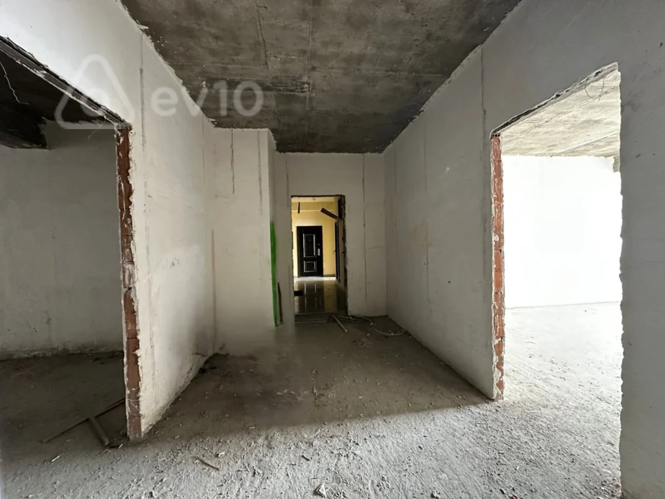 Satılır 3 otaqlı yeni tikili 131 m²