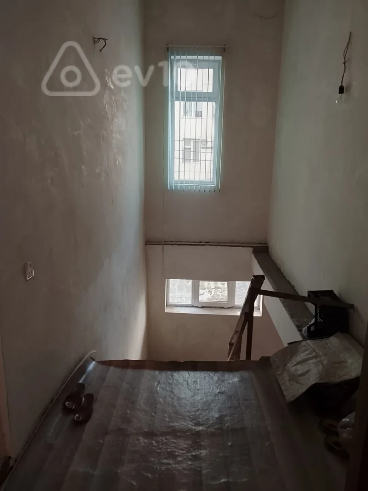 Kirayə verilir 5 otaqlı həyət evi 205 m²