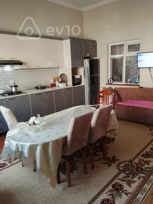 Kirayə verilir 5 otaqlı həyət evi 205 m²
