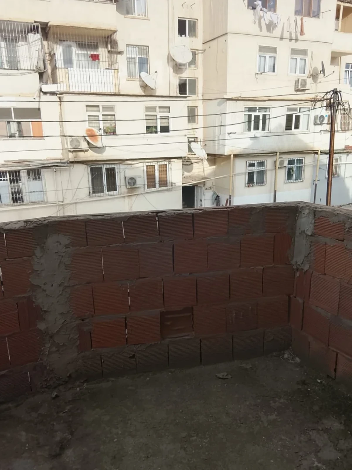 Kirayə verilir 5 otaqlı həyət evi 205 m²