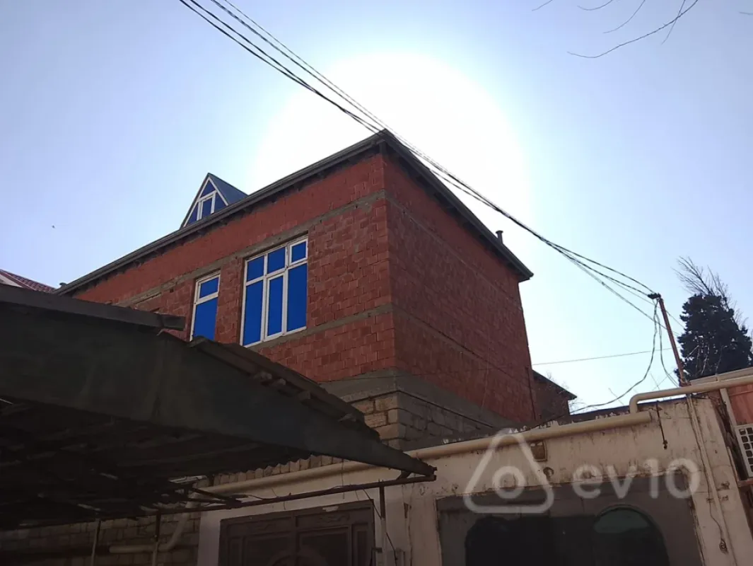 Kirayə verilir 5 otaqlı həyət evi 205 m²