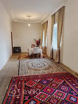 Kirayə verilir 5 otaqlı həyət evi 205 m²