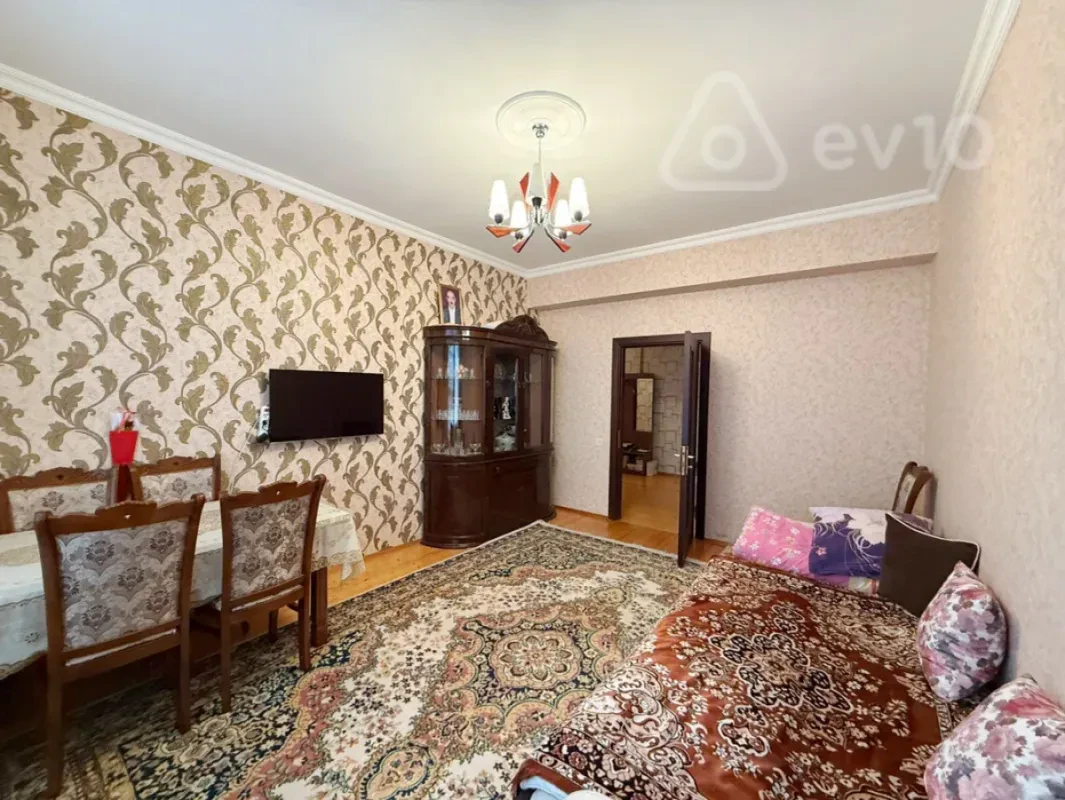 Satılır 3 otaqlı yeni tikili 110 m²