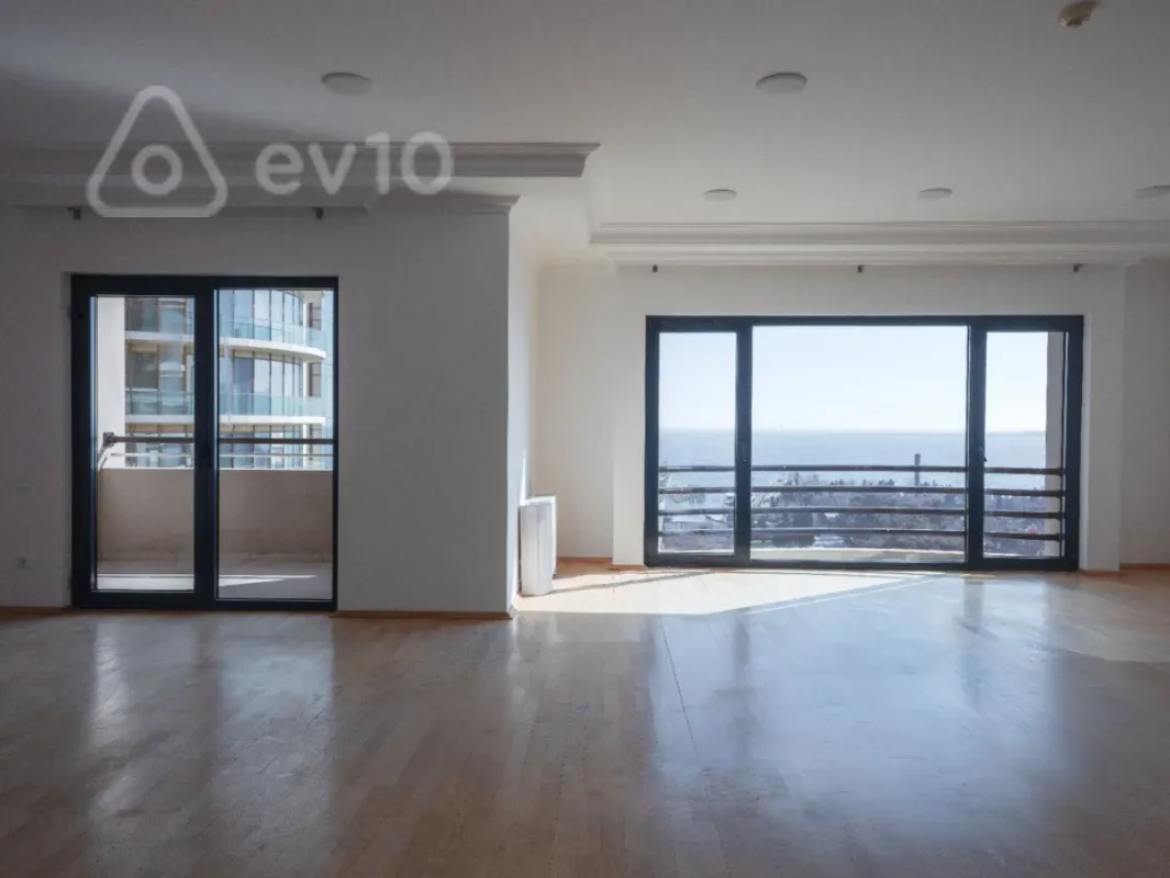 Kirayə verilir 10 otaqlı ofis 170 m²