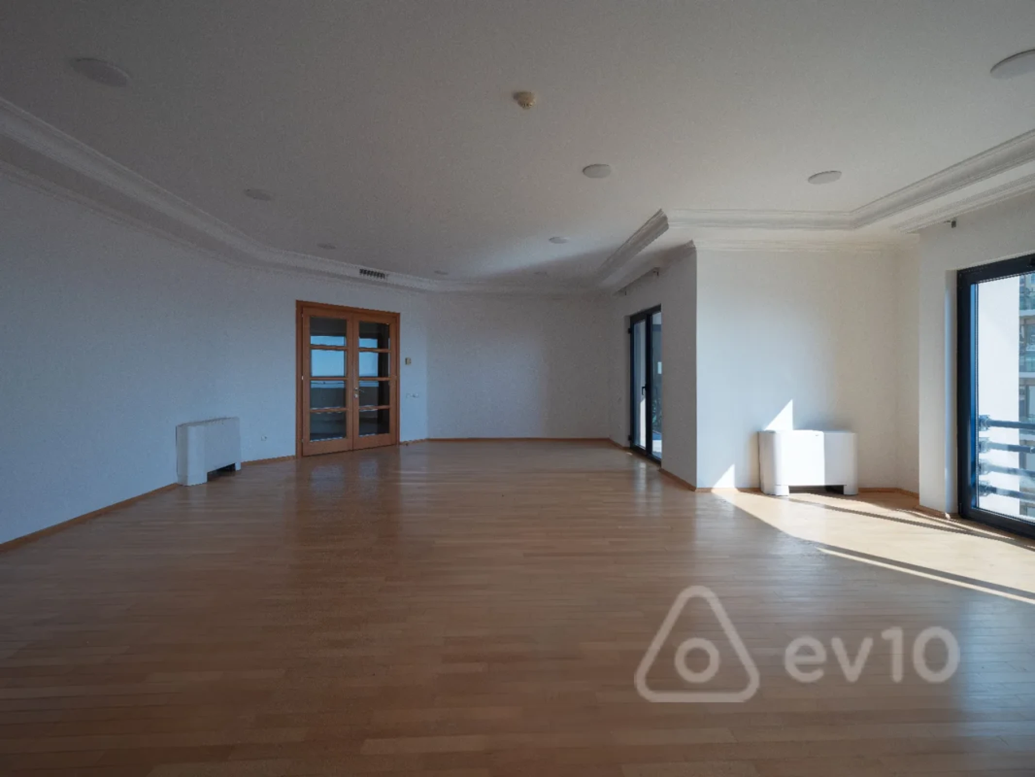 Kirayə verilir 10 otaqlı ofis 170 m²