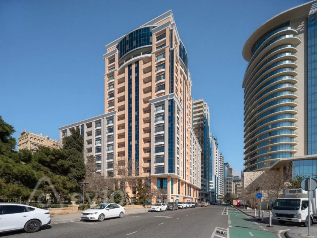 Kirayə verilir 10 otaqlı ofis 170 m²