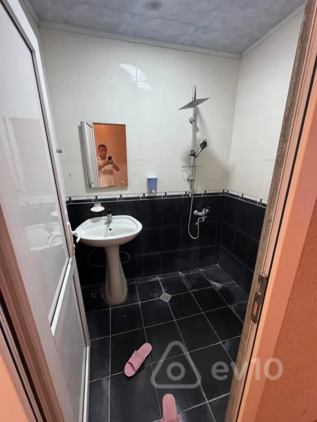 Kirayə verilir 3 otaqlı yeni tikili 110 m²