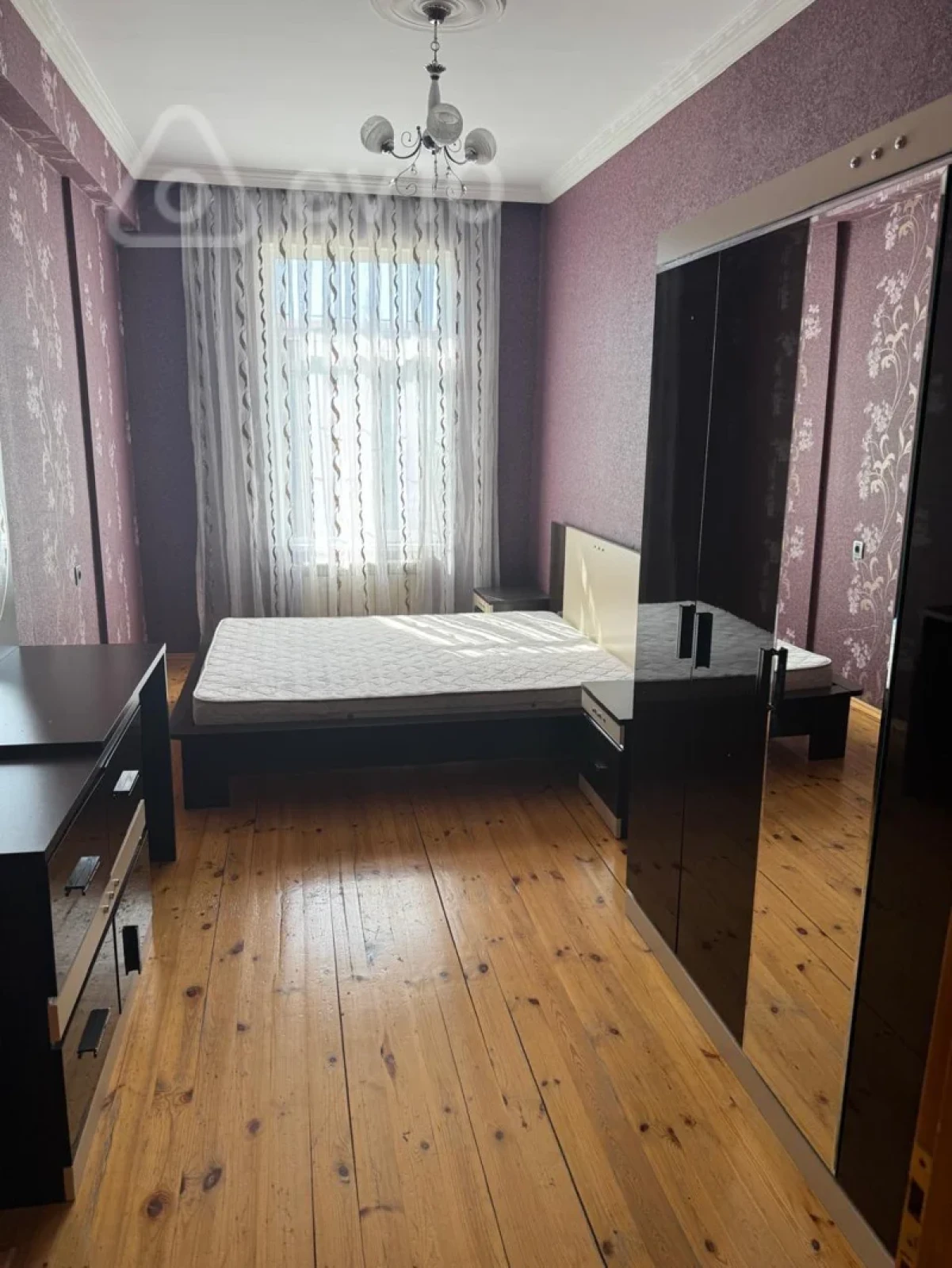 Kirayə verilir 3 otaqlı yeni tikili 110 m²