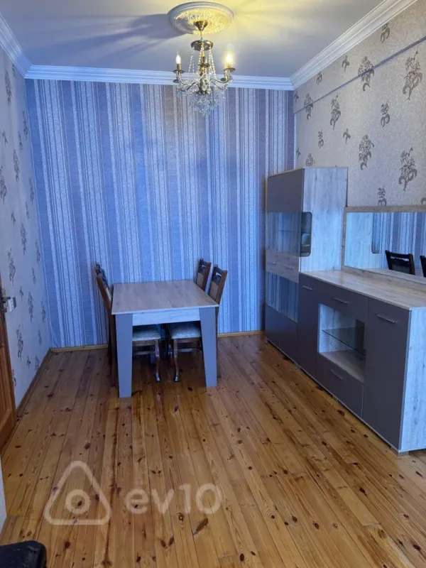 Kirayə verilir 3 otaqlı yeni tikili 110 m²