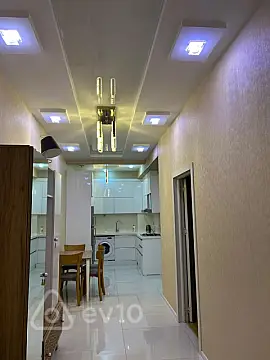 Kirayə verilir 2 otaqlı yeni tikili 87 m²