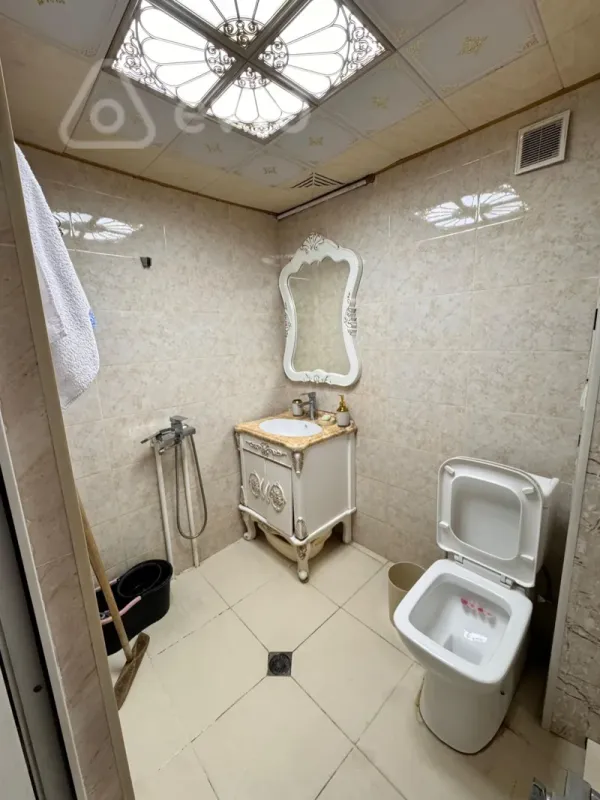 Kirayə verilir 2 otaqlı köhnə tikili 50 m²