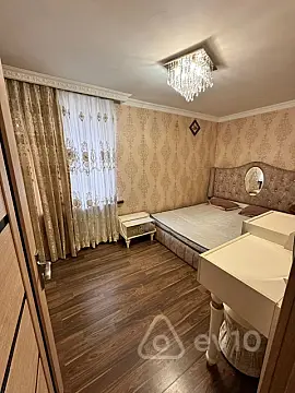 Kirayə verilir 2 otaqlı köhnə tikili 50 m²