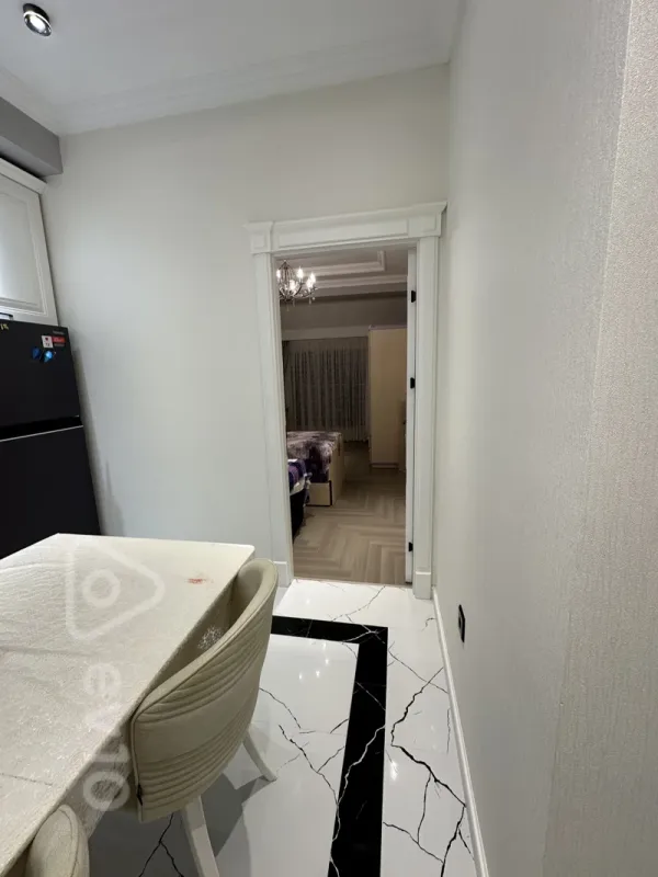 Kirayə verilir 3 otaqlı yeni tikili 110 m²