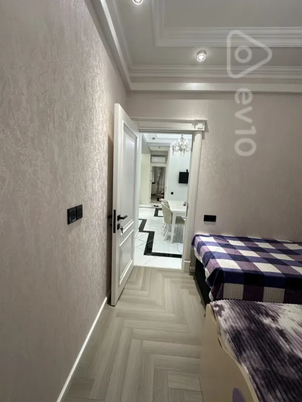 Kirayə verilir 3 otaqlı yeni tikili 110 m²