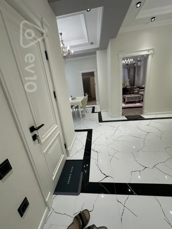 Kirayə verilir 3 otaqlı yeni tikili 110 m²