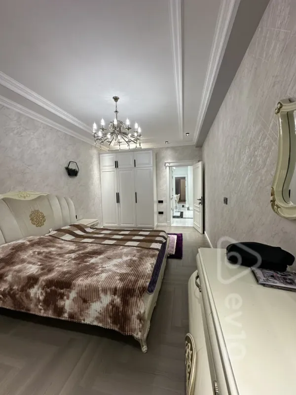 Kirayə verilir 3 otaqlı yeni tikili 110 m²