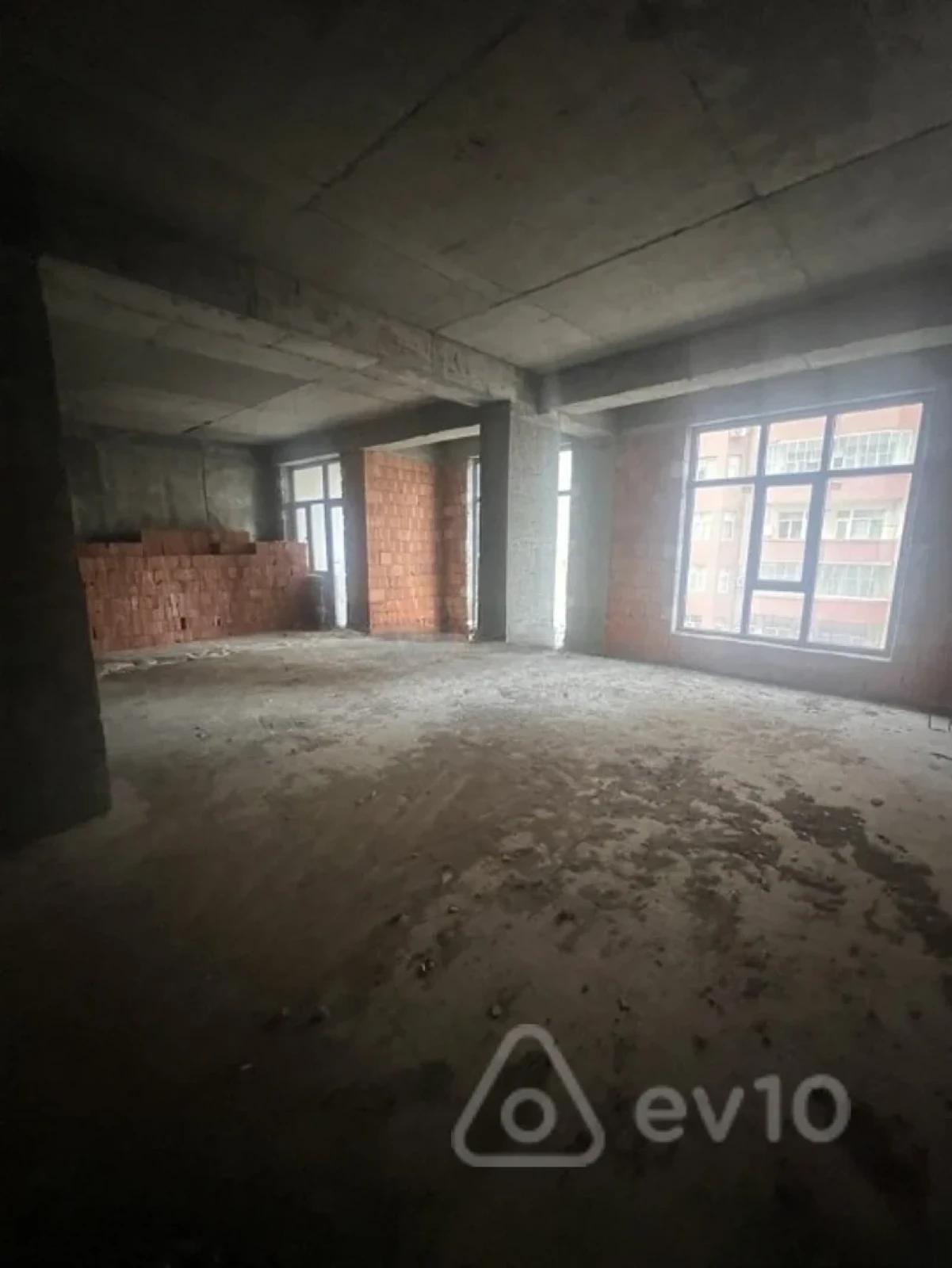 Satılır 4 otaqlı yeni tikili 170 m²