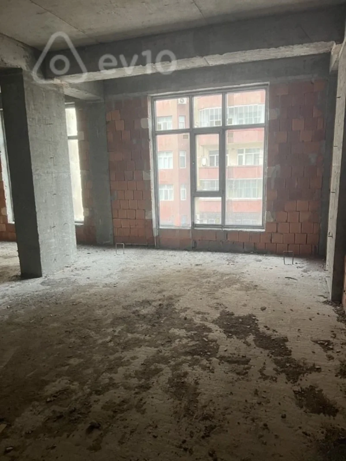 Satılır 4 otaqlı yeni tikili 170 m²