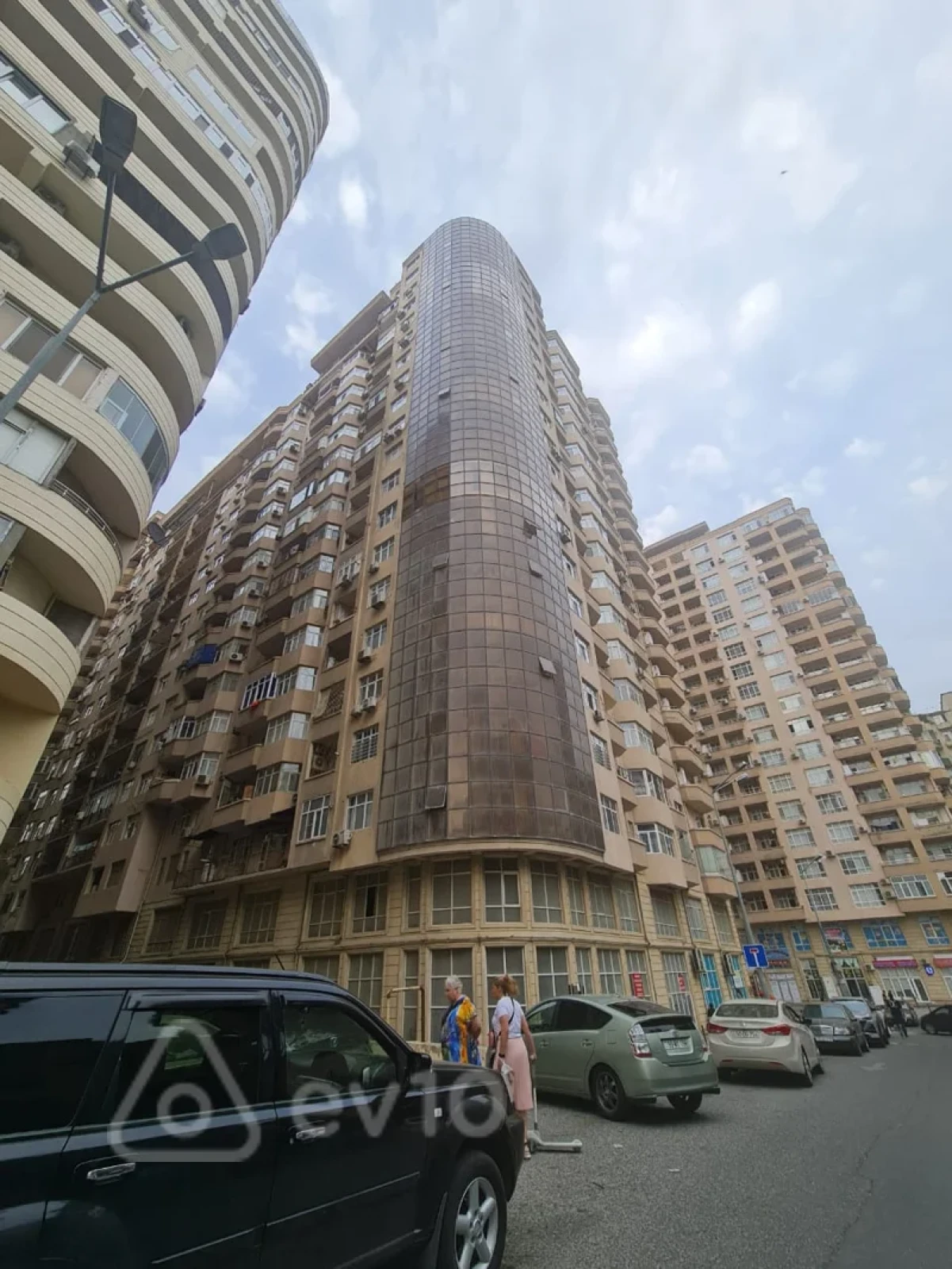 Satılır 3 otaqlı yeni tikili 152 m²