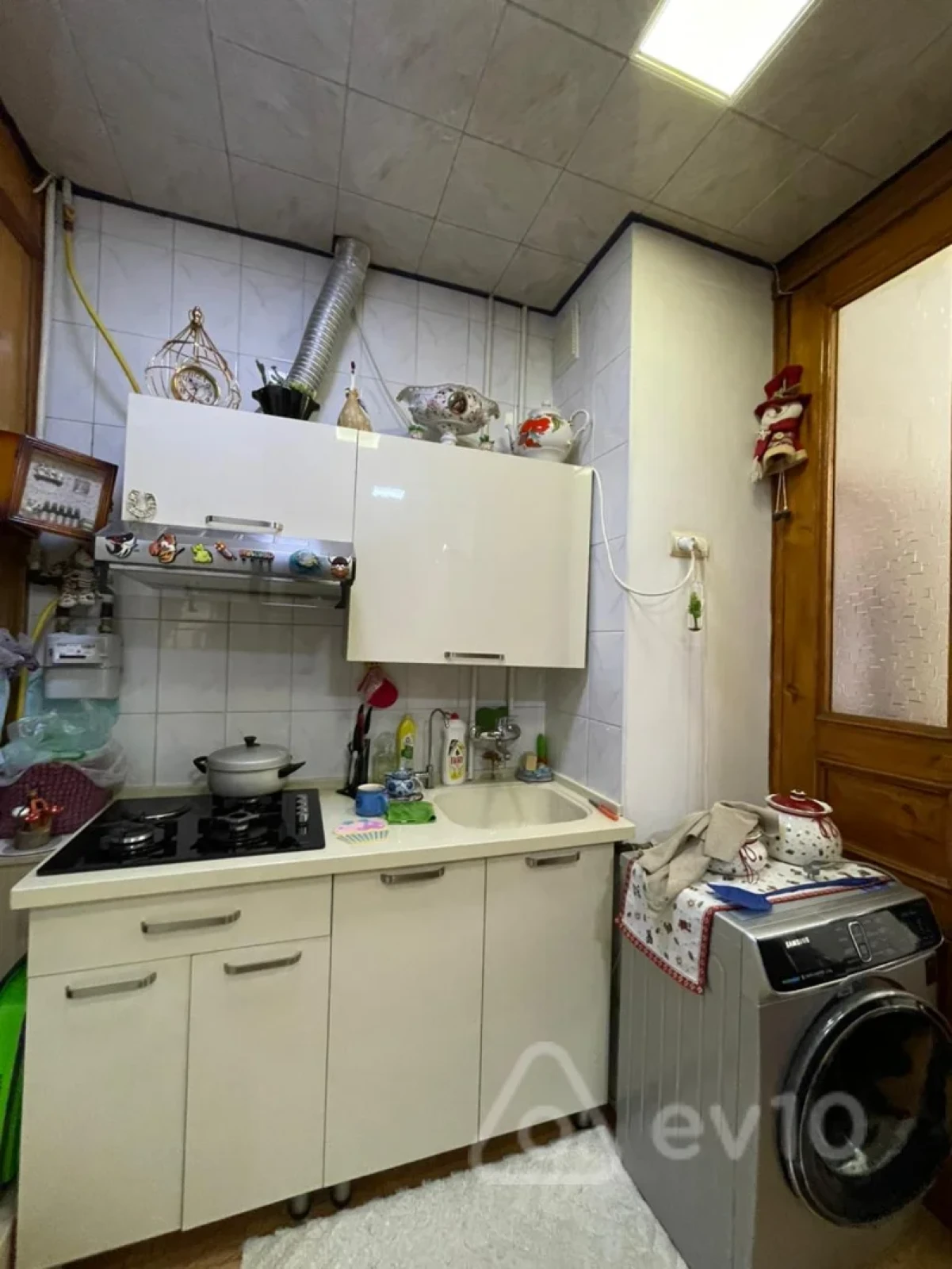 Satılır 3 otaqlı köhnə tikili 85 m²