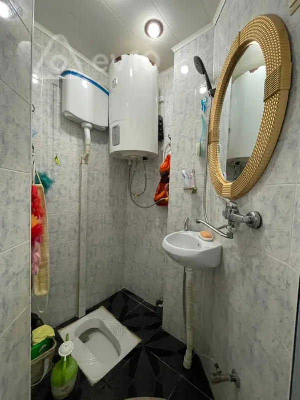 Satılır 3 otaqlı köhnə tikili 85 m²
