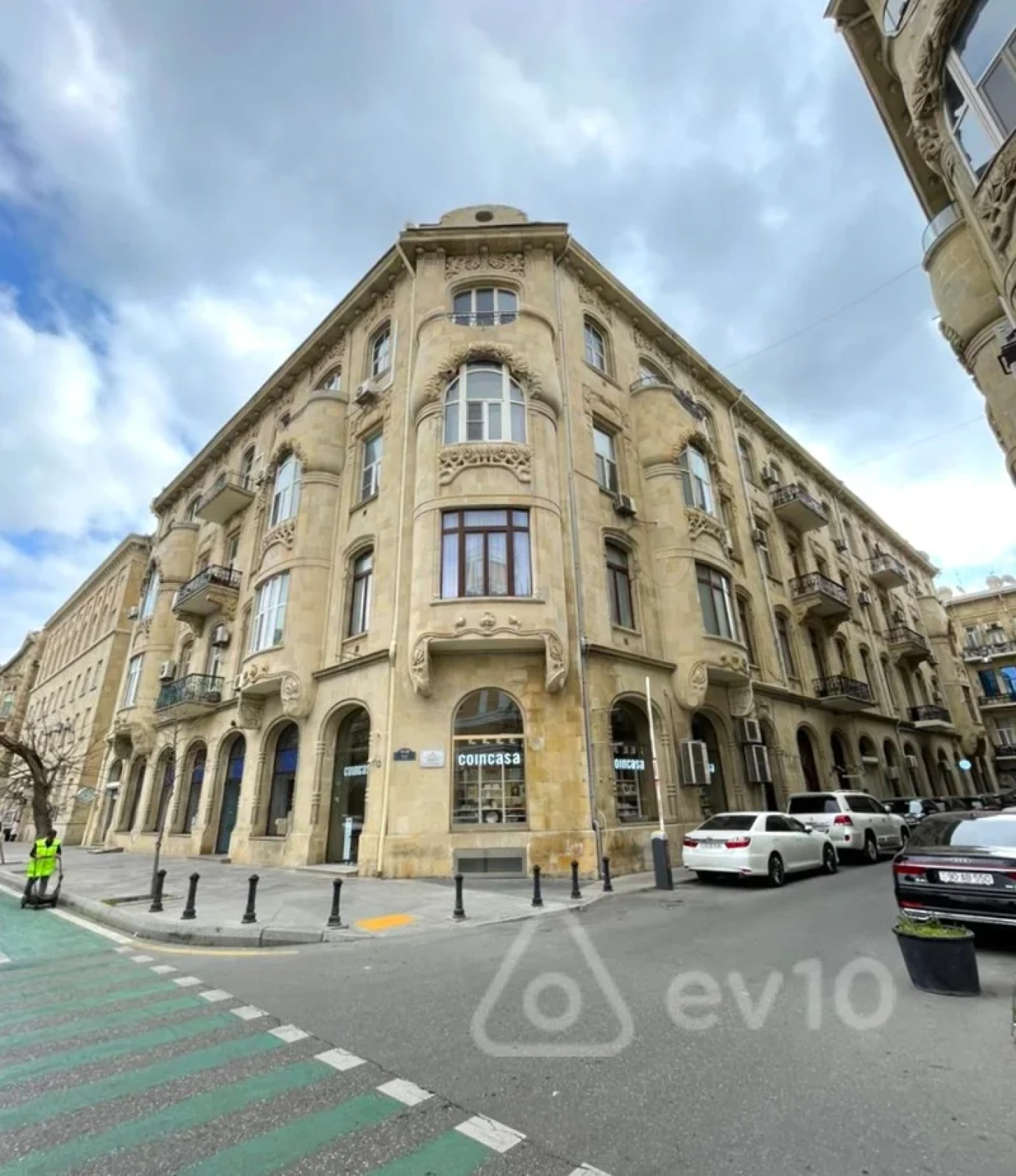 Satılır 3 otaqlı köhnə tikili 85 m²