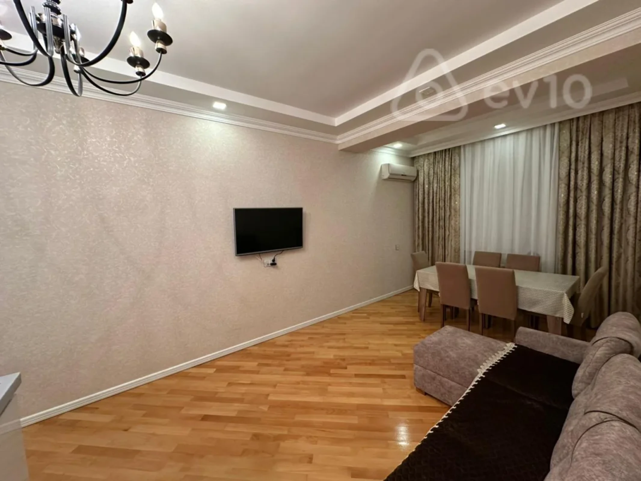 Kirayə verilir 2 otaqlı yeni tikili 75 m²