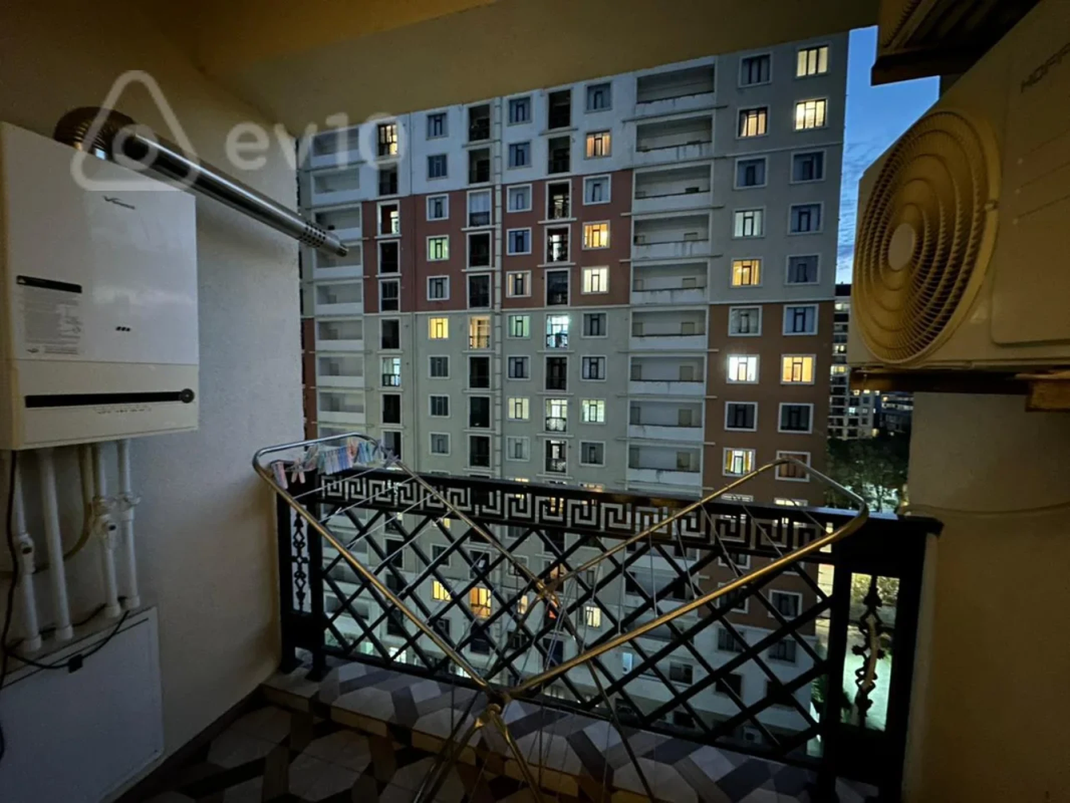 Kirayə verilir 2 otaqlı yeni tikili 75 m²