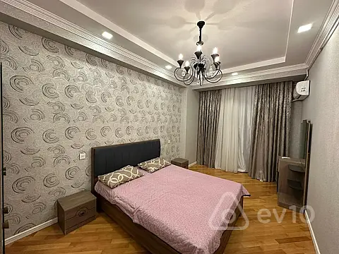 Kirayə verilir 2 otaqlı yeni tikili 75 m²
