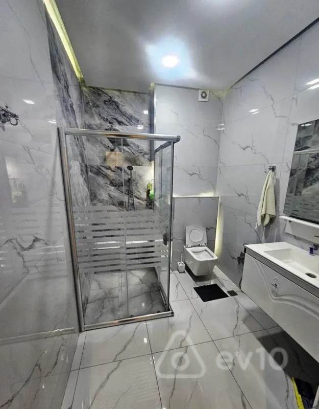 Satılır 2 otaqlı yeni tikili 59 m²