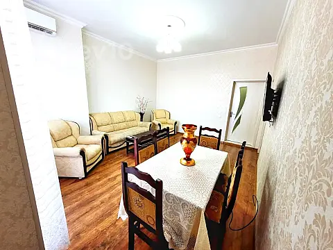 Kirayə verilir 2 otaqlı yeni tikili 60 m²