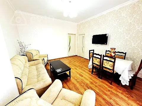 Kirayə verilir 2 otaqlı yeni tikili 60 m²
