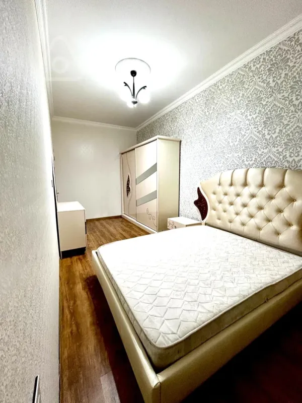 Kirayə verilir 2 otaqlı yeni tikili 60 m²