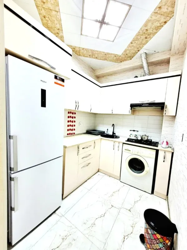 Kirayə verilir 2 otaqlı yeni tikili 60 m²