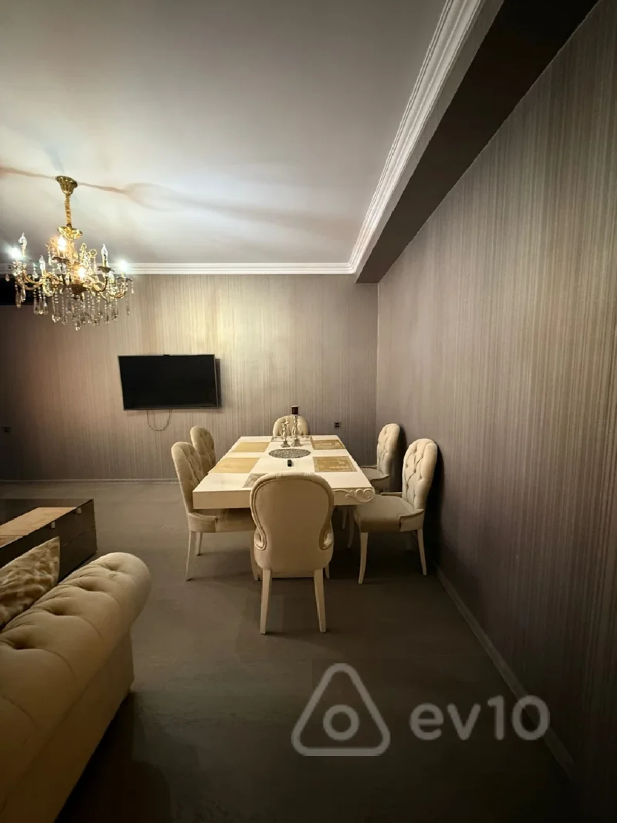 Kirayə verilir 2 otaqlı yeni tikili 95 m²